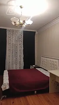 Kirayə verilir 2 otaqlı köhnə tikili 65 m²