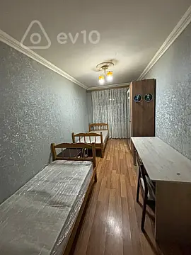 Kirayə verilir 3 otaqlı köhnə tikili 85 m²