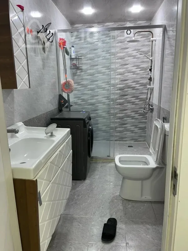 Kirayə verilir 3 otaqlı yeni tikili 100 m²