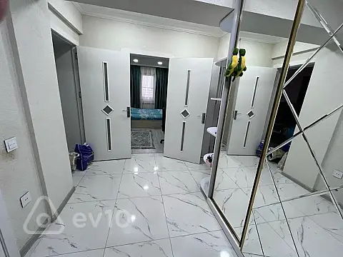 Kirayə verilir 3 otaqlı yeni tikili 100 m²