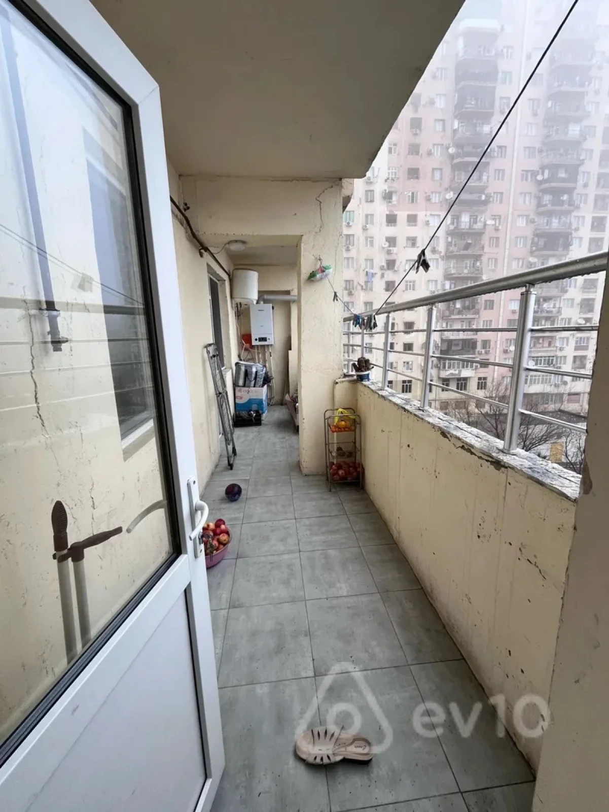 Kirayə verilir 3 otaqlı yeni tikili 100 m²