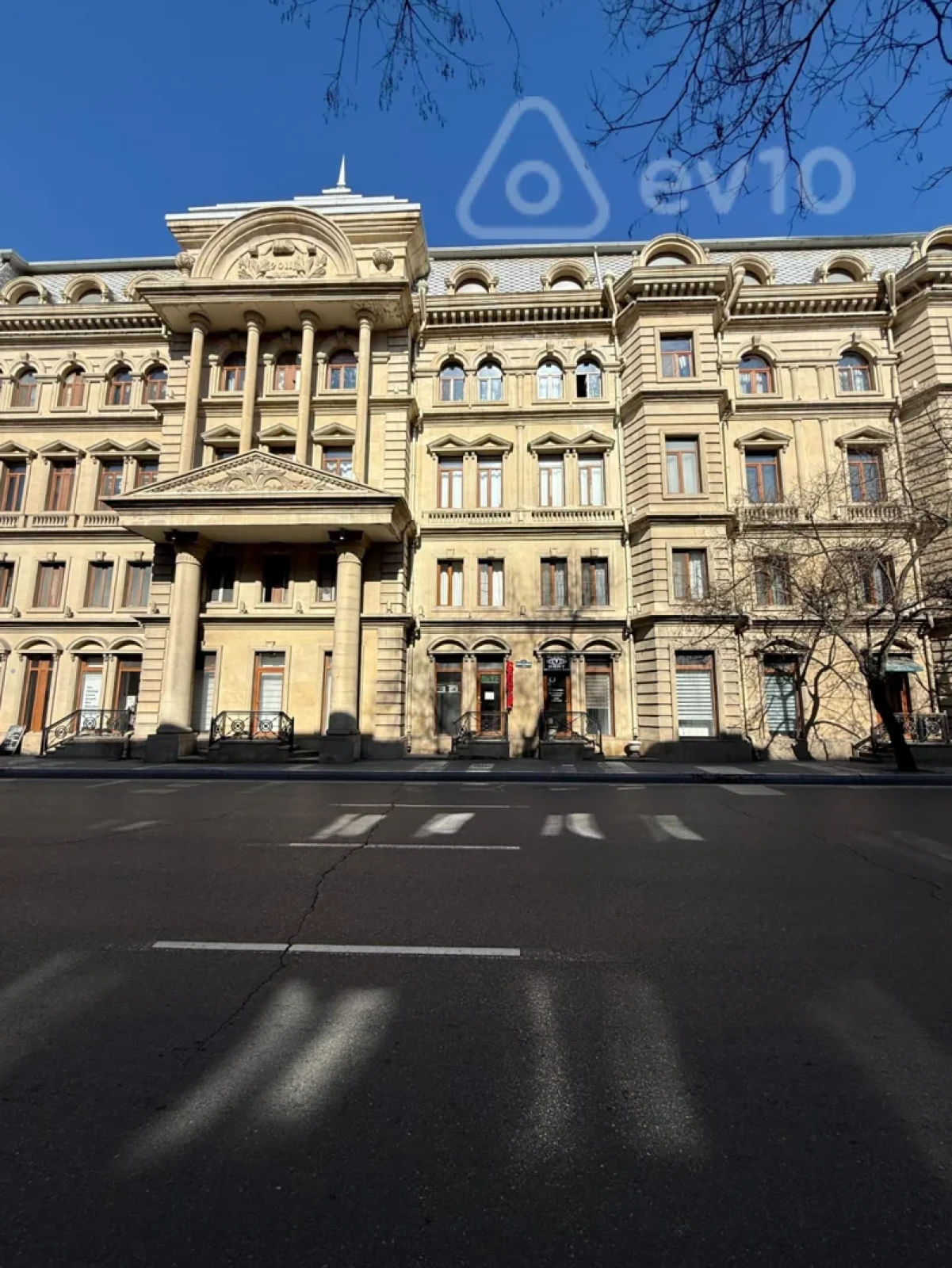 Kirayə verilir mənzil 100 m²