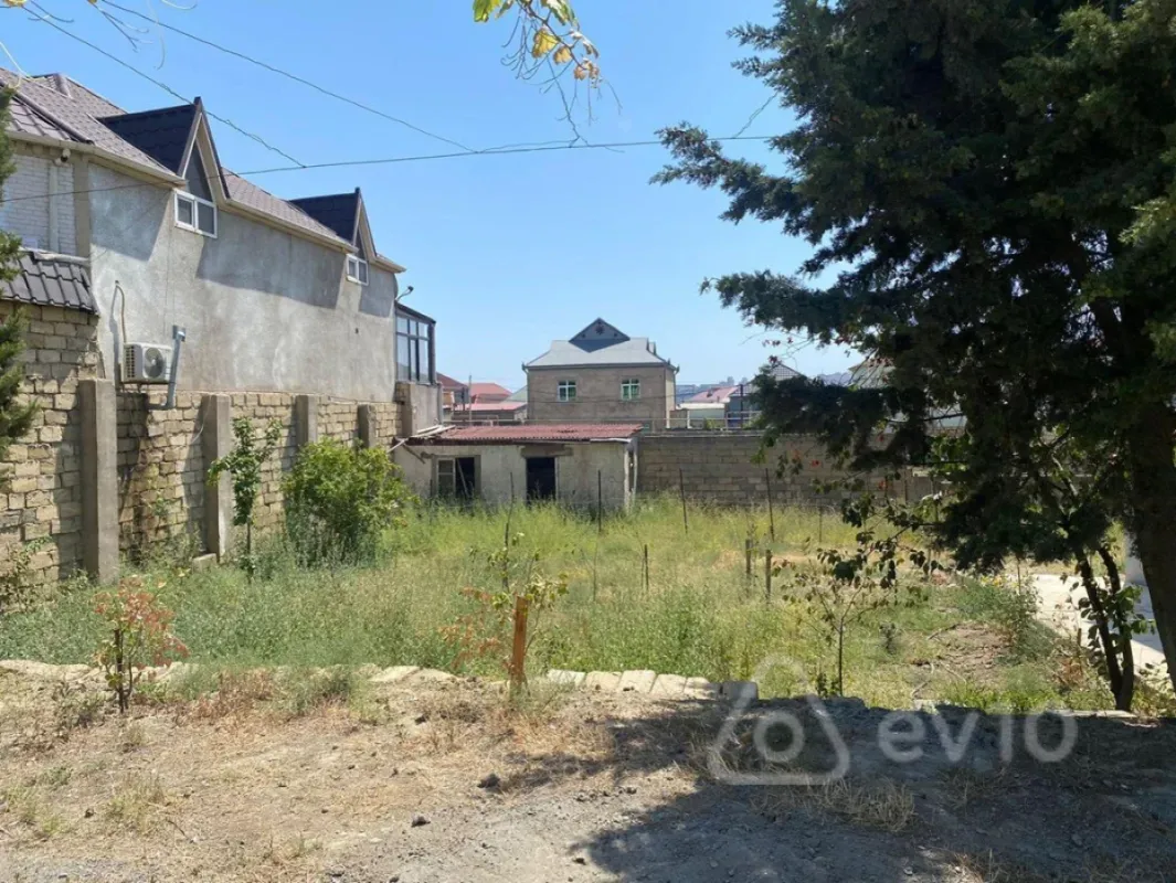 Satılır 5 otaqlı həyət evi 200 m²