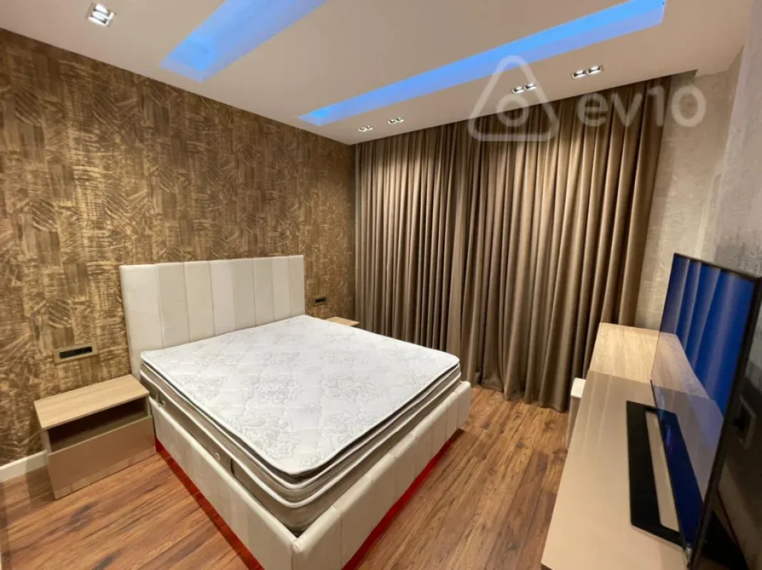 Kirayə verilir 2 otaqlı yeni tikili 65 m²