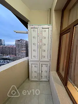 Kirayə verilir 2 otaqlı yeni tikili 65 m²