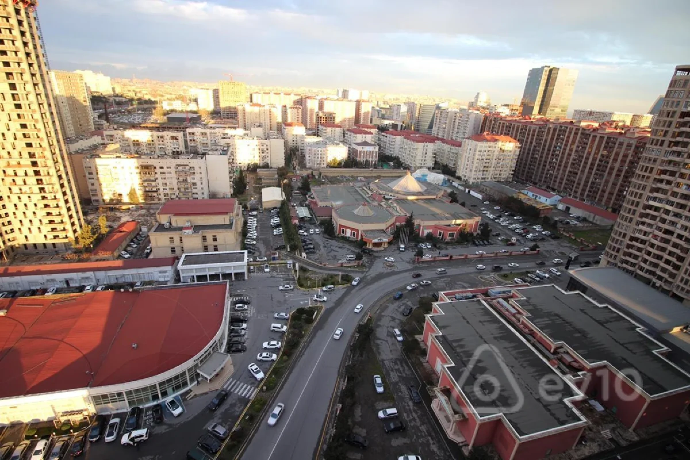 Kirayə verilir 2 otaqlı yeni tikili 65 m²