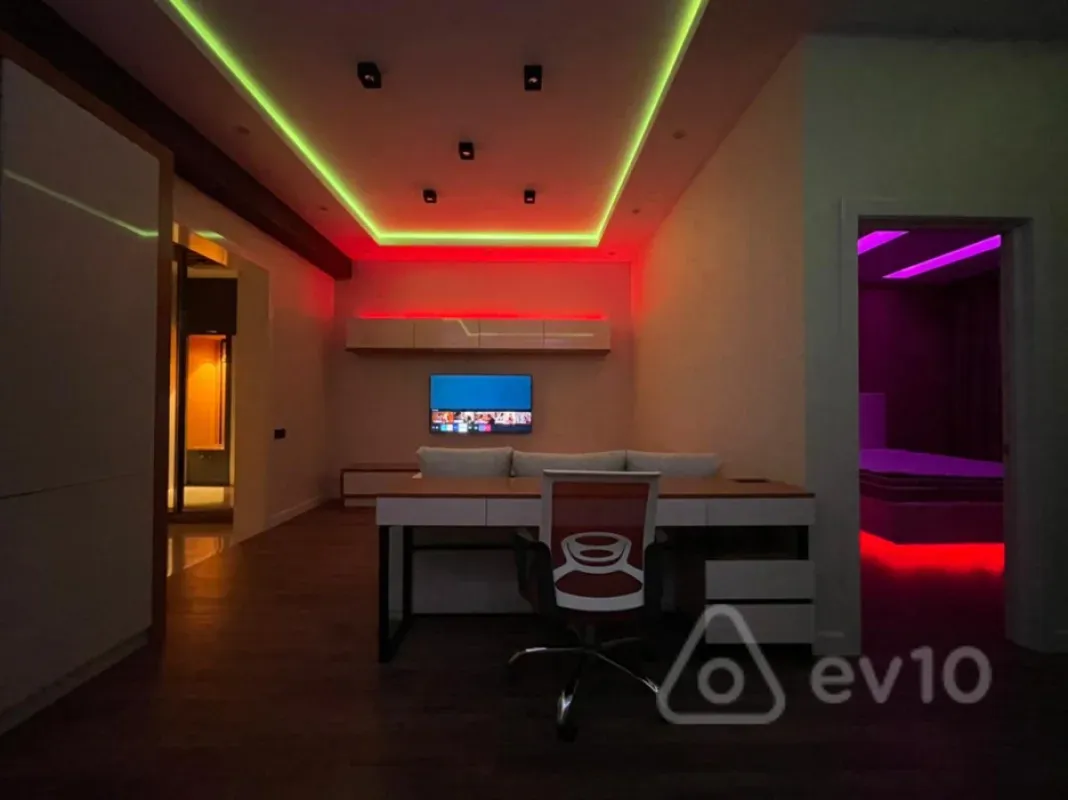 Kirayə verilir 2 otaqlı yeni tikili 65 m²