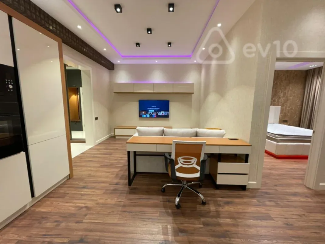 Kirayə verilir 2 otaqlı yeni tikili 65 m²