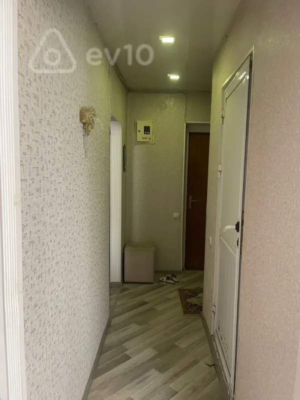 Kirayə verilir 1 otaqlı köhnə tikili 35 m²