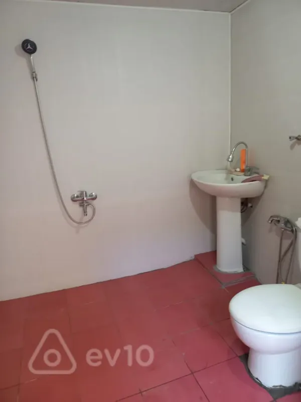 Kirayə verilir 1 otaqlı həyət evi 40 m²