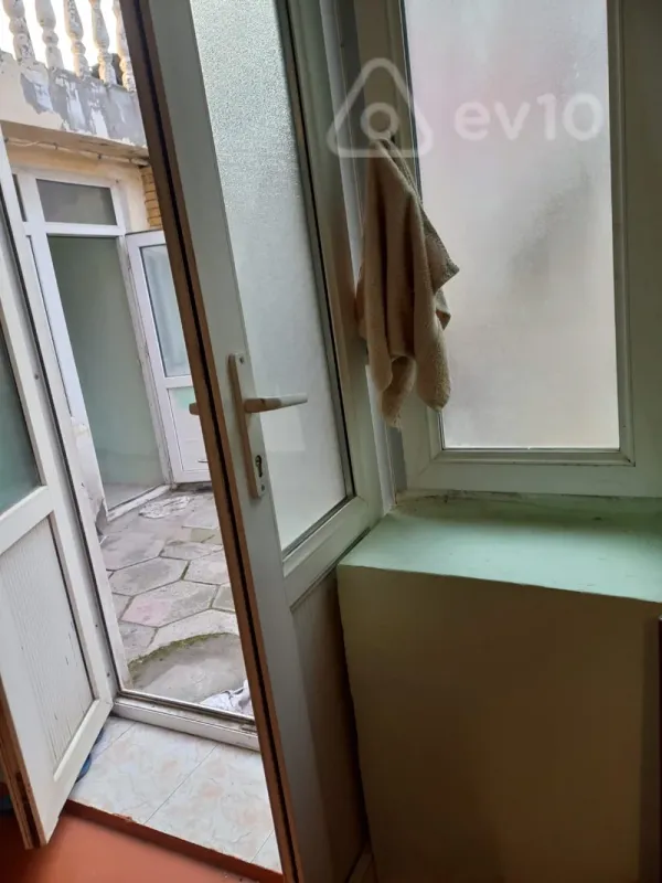 Kirayə verilir 1 otaqlı həyət evi 40 m²