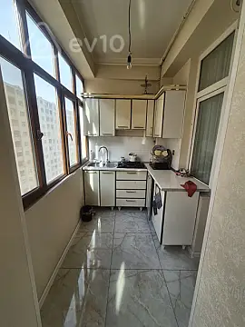 Kirayə verilir 3 otaqlı yeni tikili 120 m²