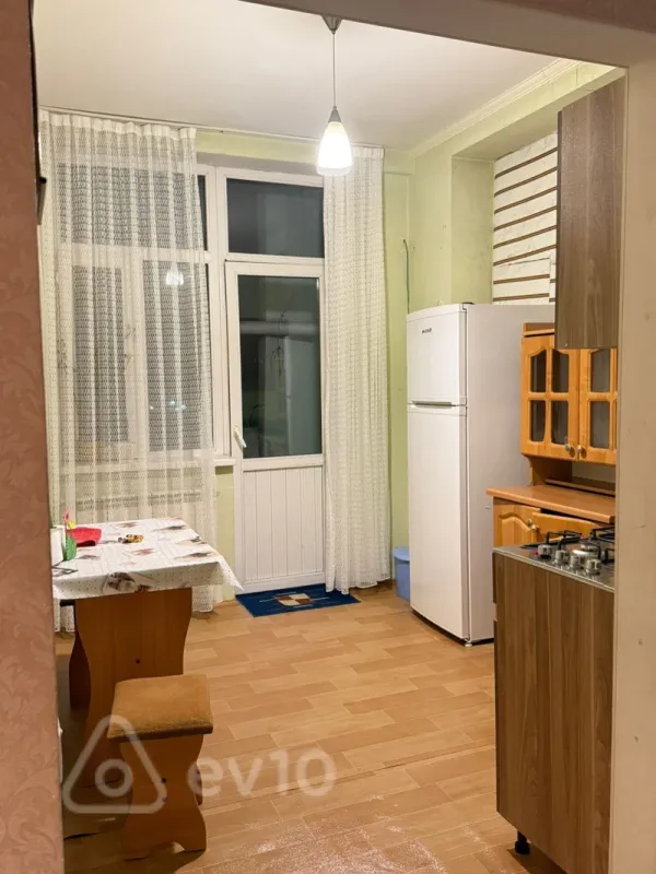 Kirayə verilir 3 otaqlı yeni tikili 95 m²