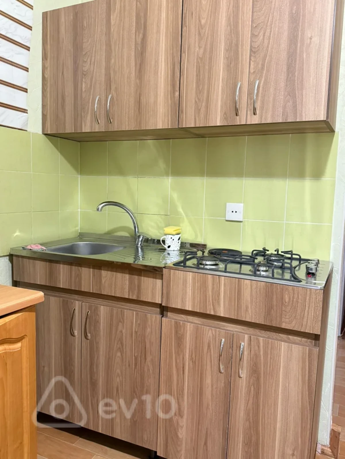 Kirayə verilir 3 otaqlı yeni tikili 95 m²