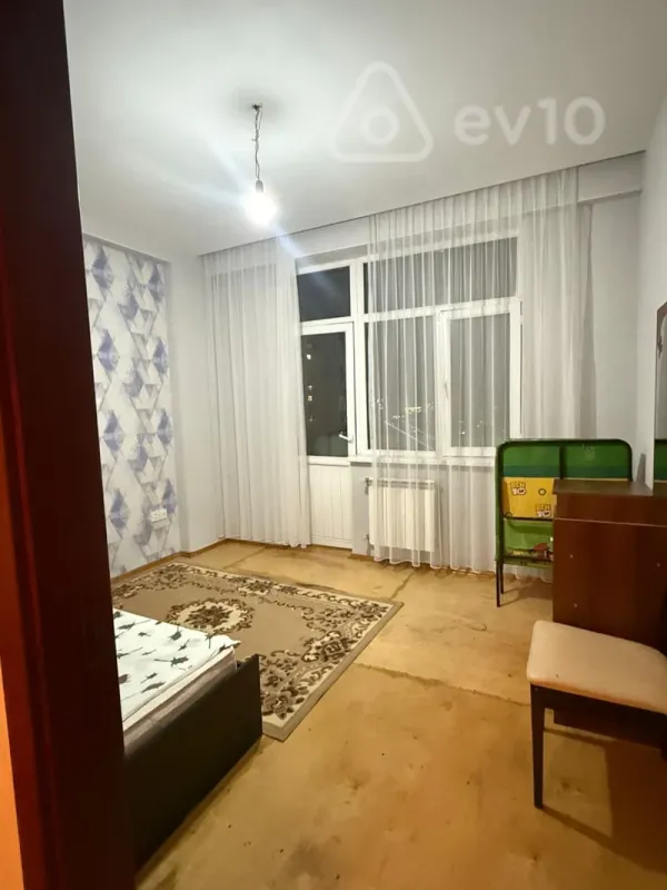 Kirayə verilir 3 otaqlı yeni tikili 95 m²