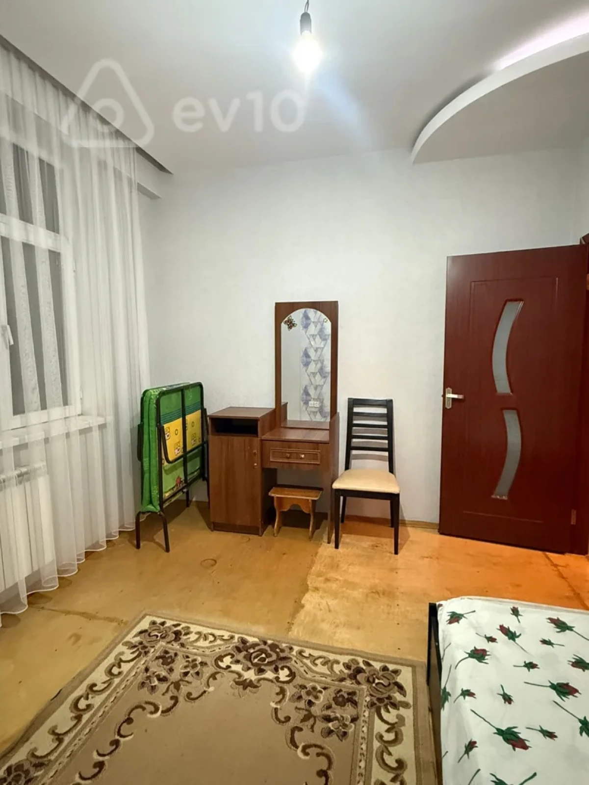Kirayə verilir 3 otaqlı yeni tikili 95 m²