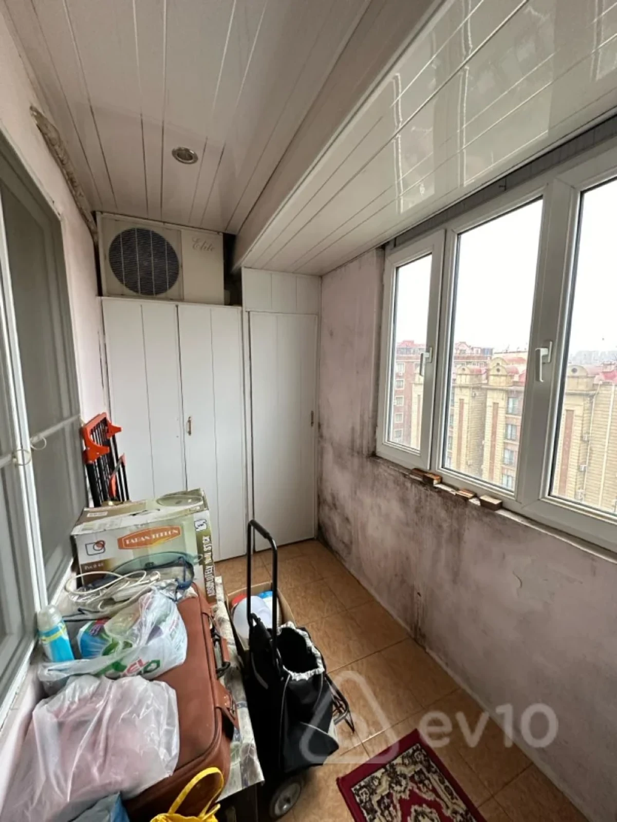 Kirayə verilir 3 otaqlı köhnə tikili 80 m²