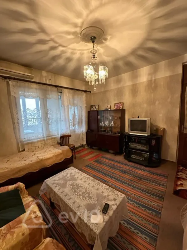 Kirayə verilir 3 otaqlı köhnə tikili 80 m²