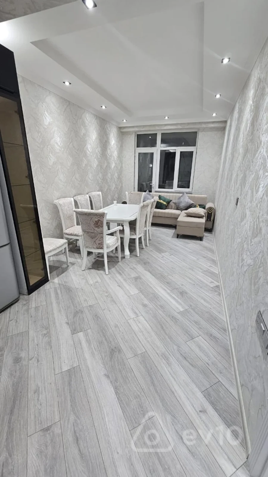 Kirayə verilir 3 otaqlı yeni tikili 82 m²