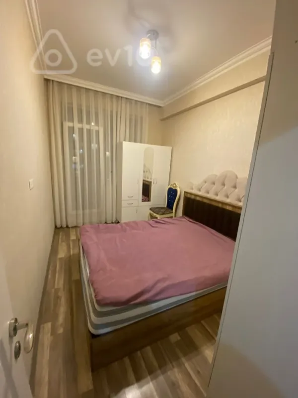 Kirayə verilir 2 otaqlı yeni tikili 60 m²
