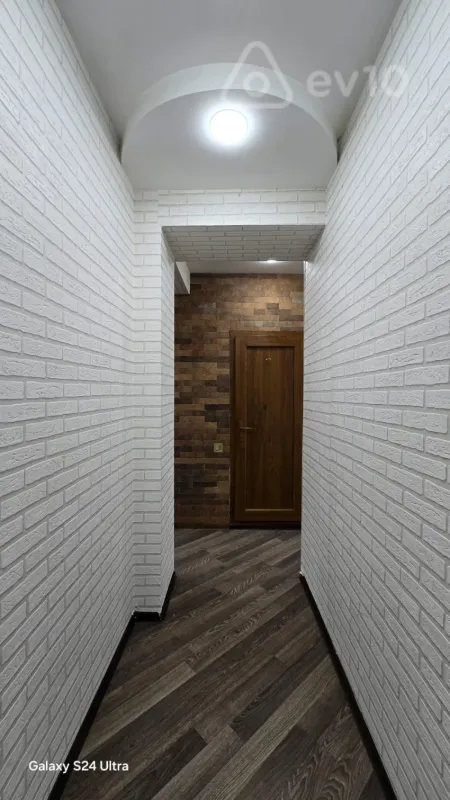 Satılır 2 otaqlı yeni tikili 50 m²