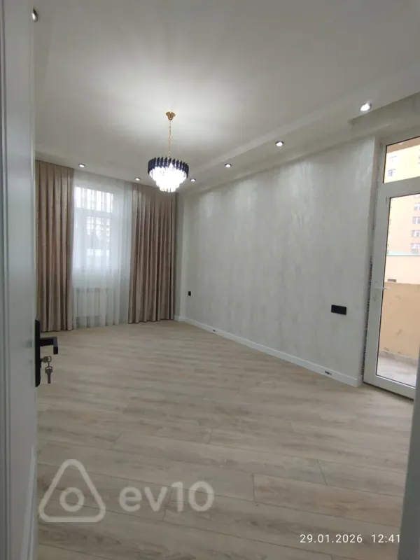 Satılır 2 otaqlı yeni tikili 62 m²