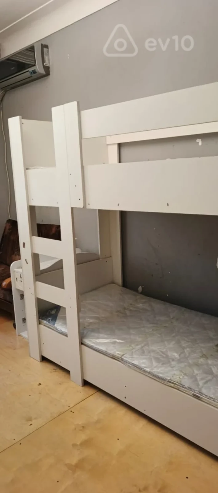 Kirayə verilir 3 otaqlı köhnə tikili 70 m²