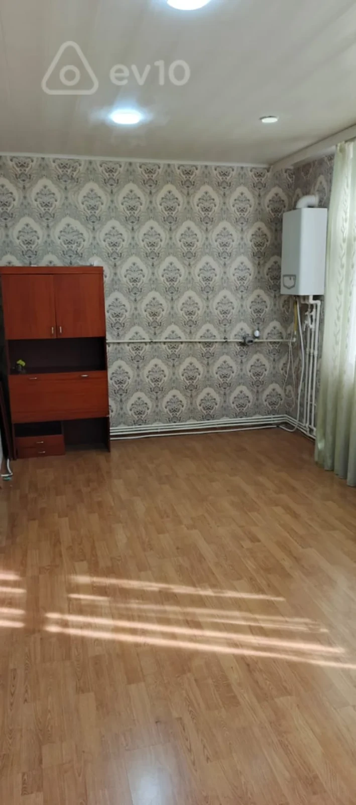 Kirayə verilir 3 otaqlı köhnə tikili 70 m²