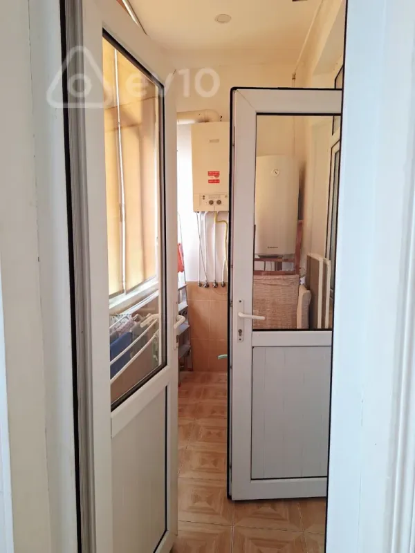 Kirayə verilir 2 otaqlı yeni tikili 80 m²