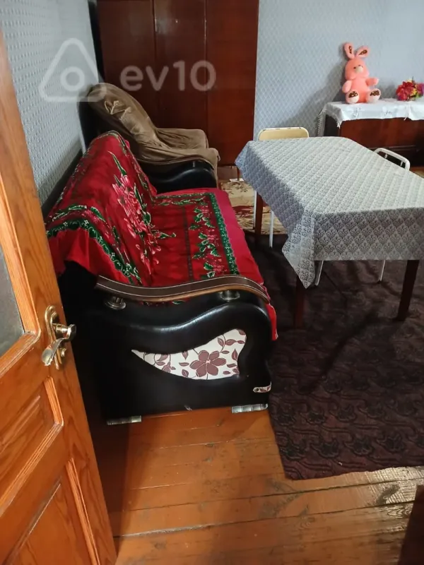 Kirayə verilir 2 otaqlı həyət evi 45 m²