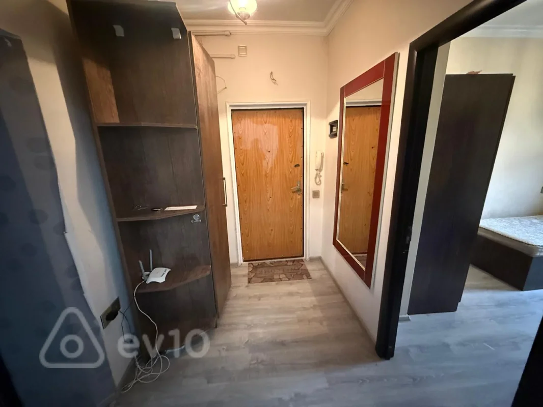 Kirayə verilir 3 otaqlı köhnə tikili 80 m²