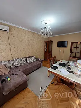 Satılır 3 otaqlı köhnə tikili 65 m²