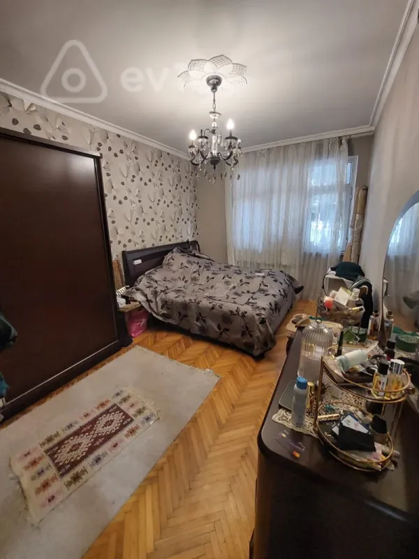 Satılır 3 otaqlı köhnə tikili 65 m²