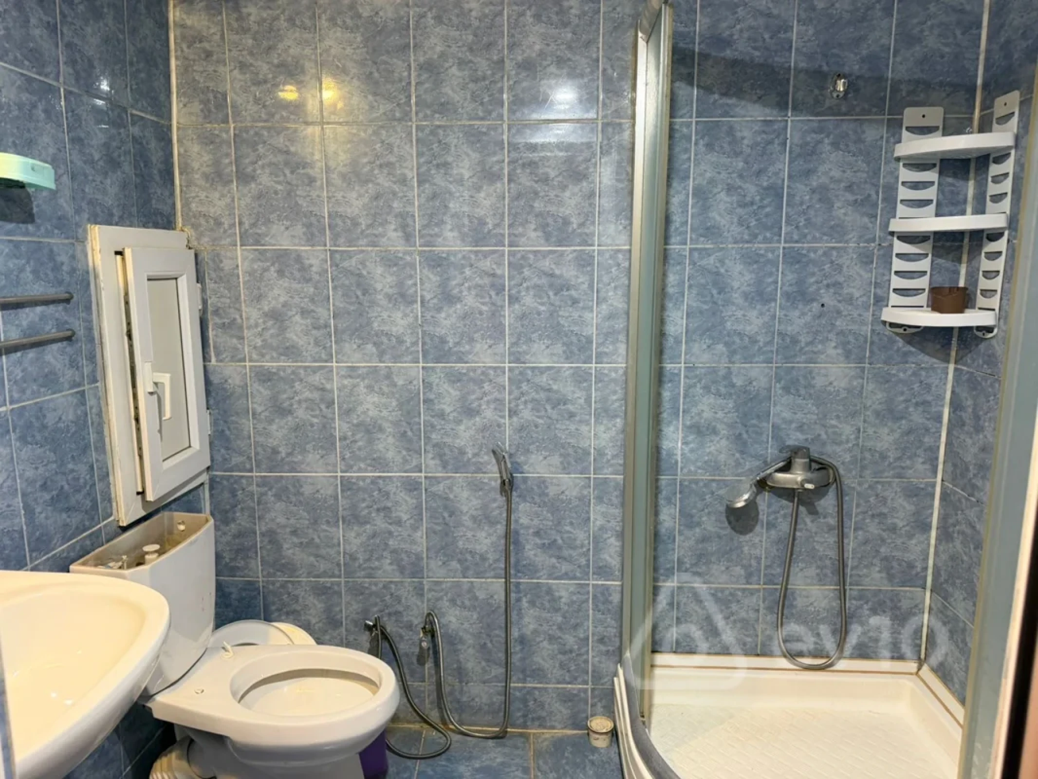 Kirayə verilir 1 otaqlı yeni tikili 60 m²