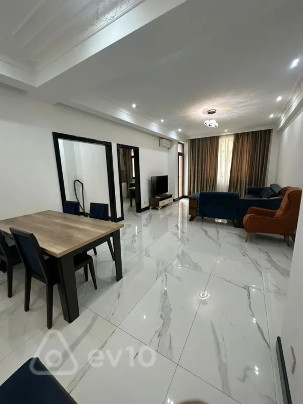 Kirayə verilir 2 otaqlı yeni tikili 92 m²
