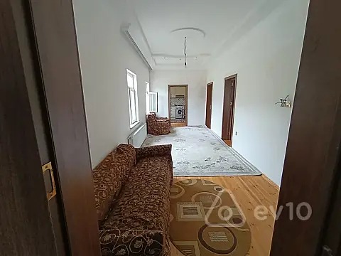 Kirayə verilir 2 otaqlı həyət evi 90 m²