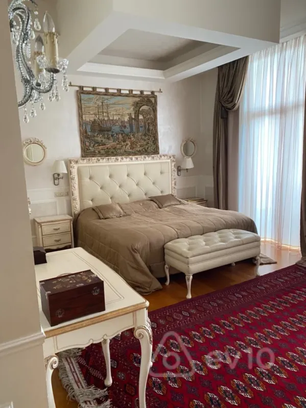 Kirayə verilir 3 otaqlı yeni tikili 200 m²