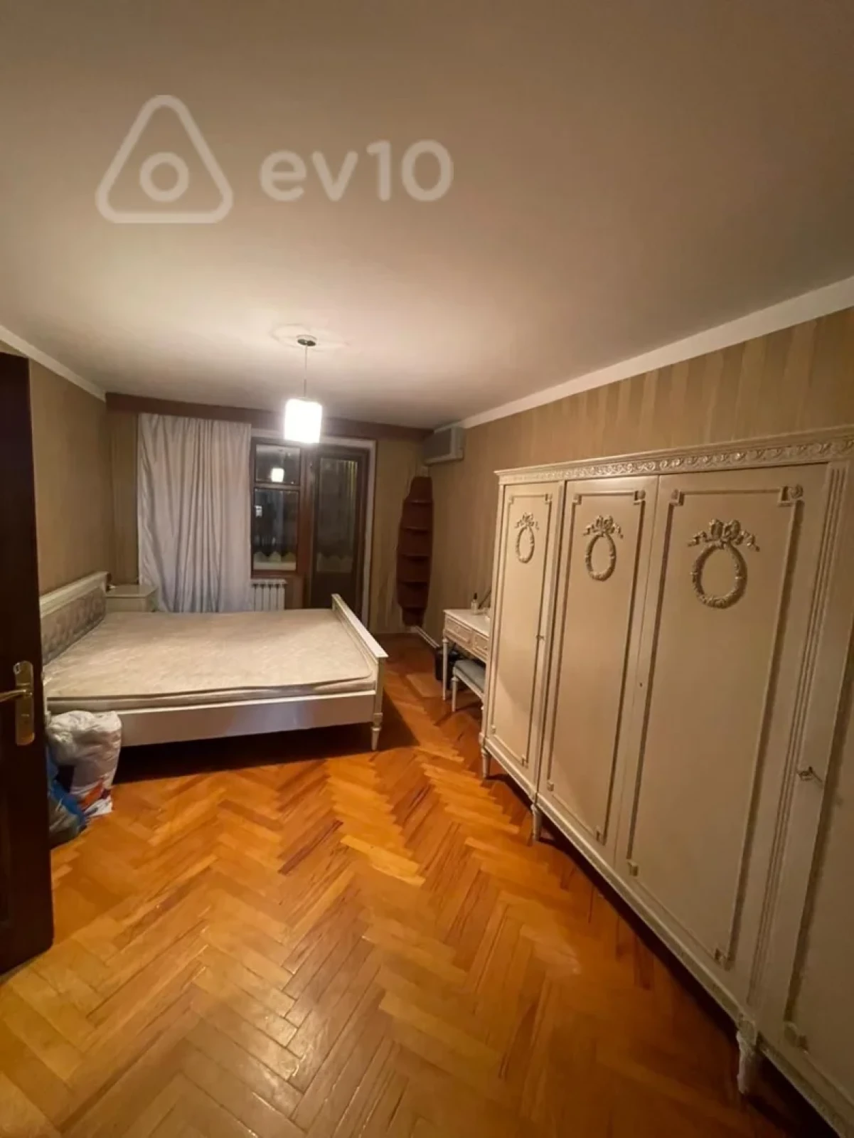 Kirayə verilir 3 otaqlı köhnə tikili 40 m²