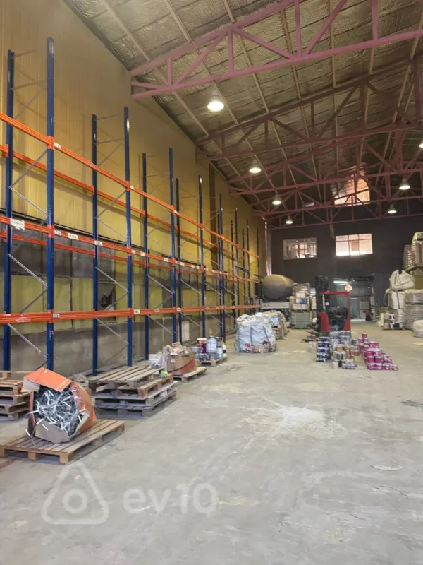 Kirayə verilir mənzil 650 m²