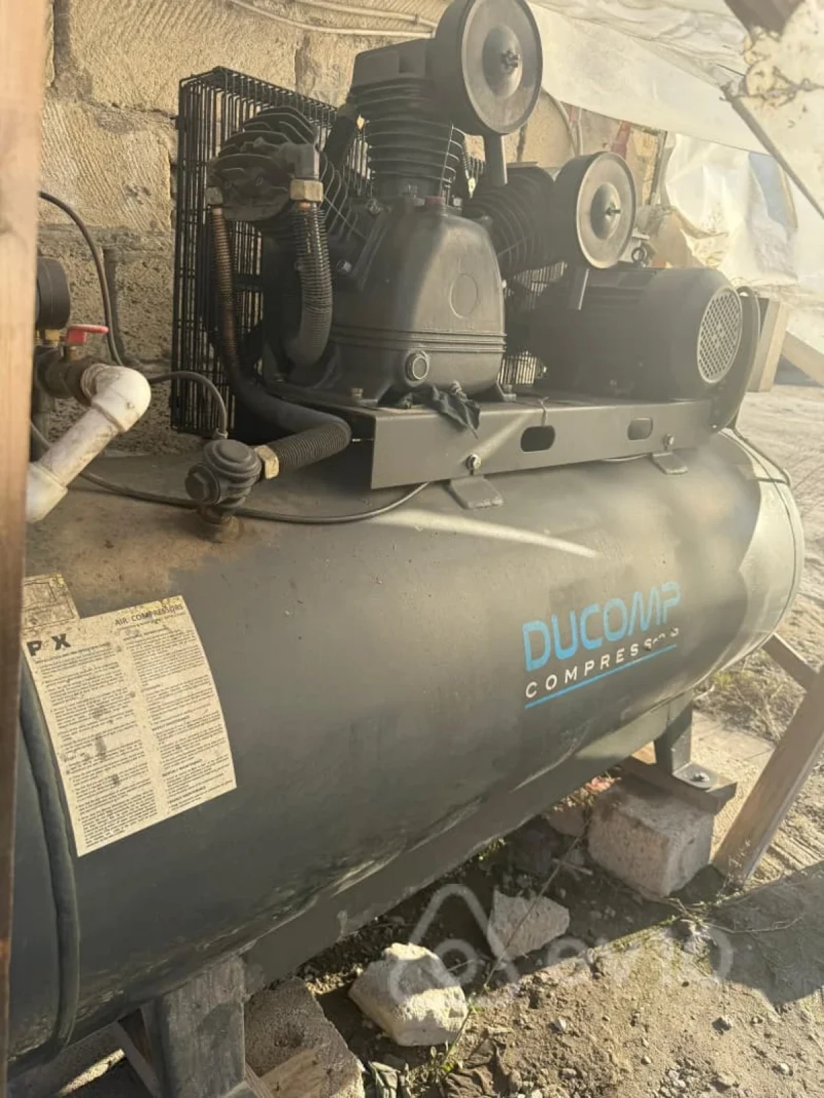 Kirayə verilir mənzil 600 m²