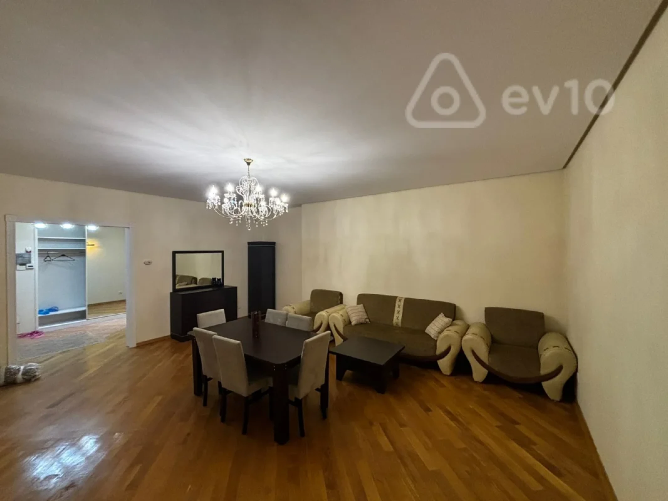 Kirayə verilir 7 otaqlı yeni tikili 360 m²