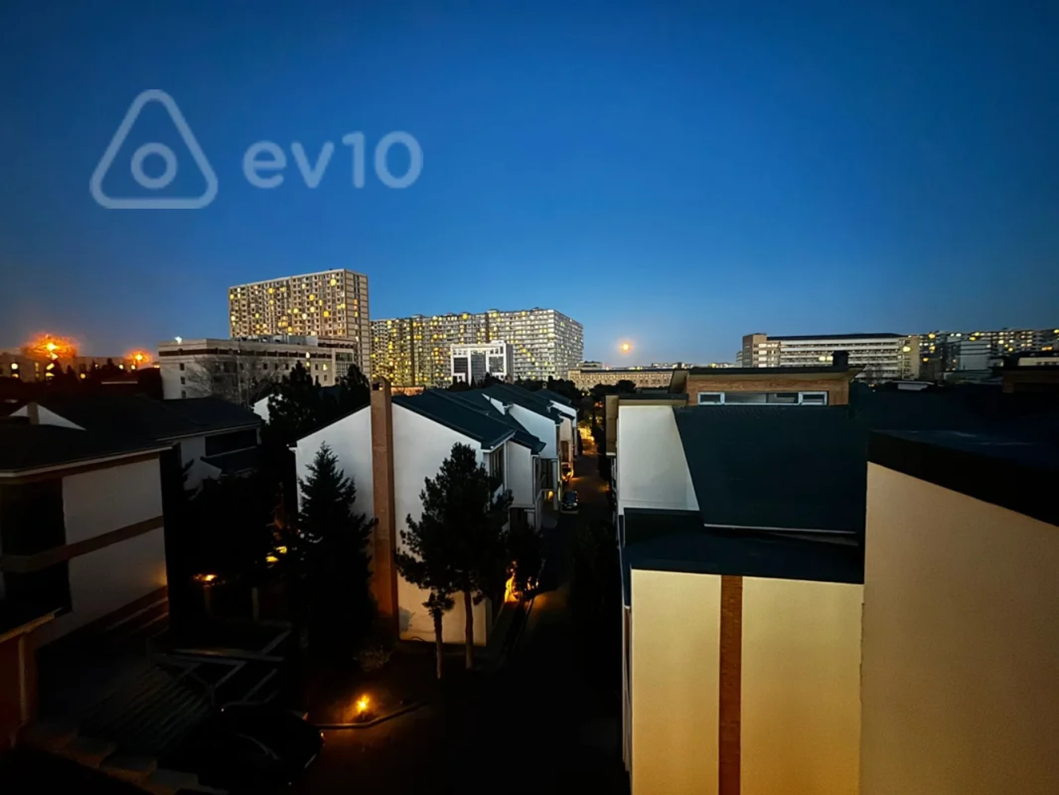 Kirayə verilir 7 otaqlı yeni tikili 360 m²