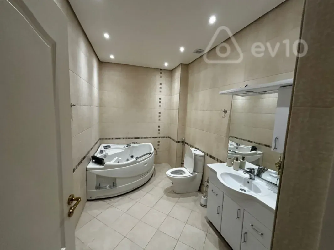 Kirayə verilir 7 otaqlı yeni tikili 360 m²