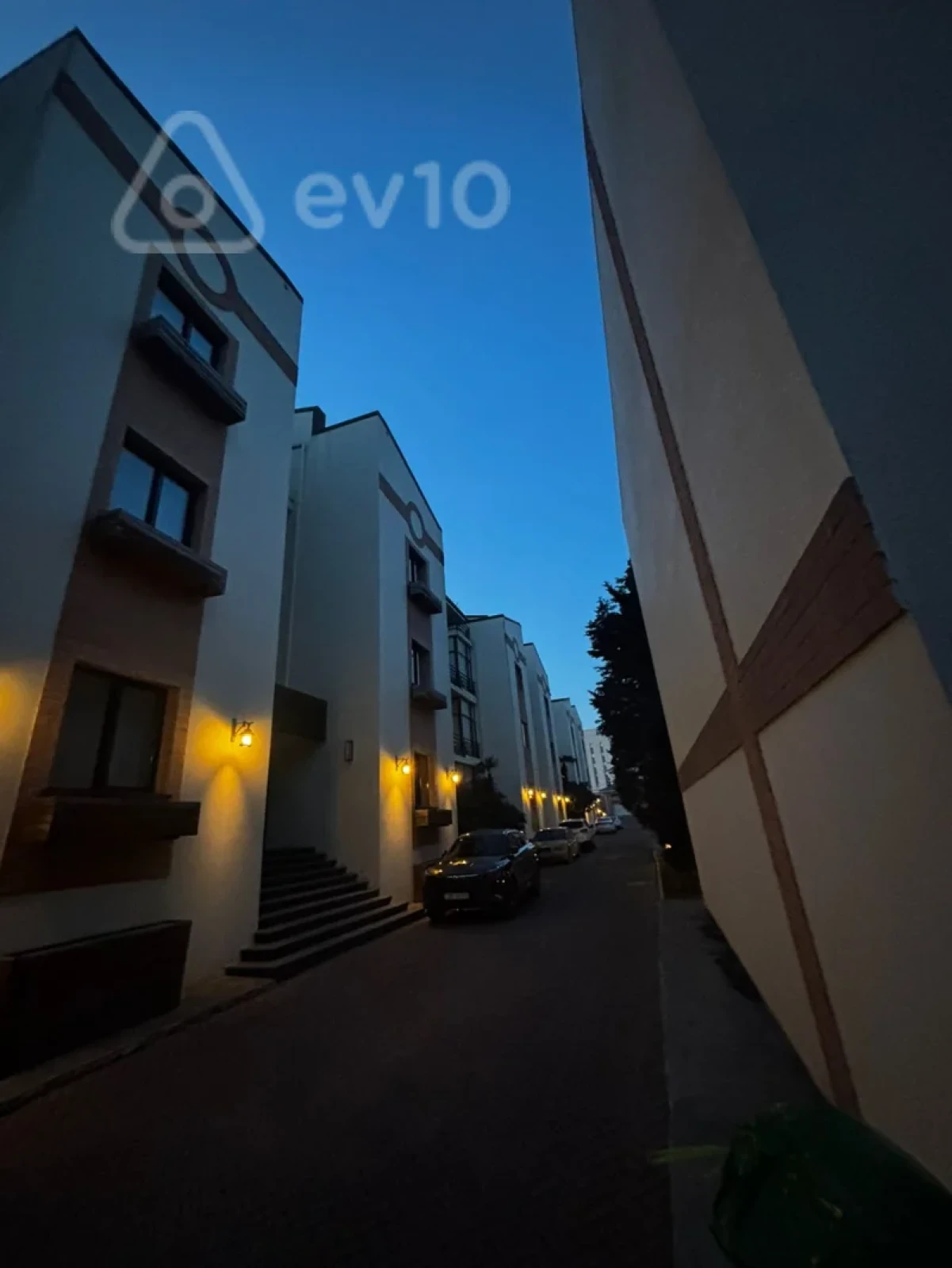 Kirayə verilir 7 otaqlı yeni tikili 360 m²