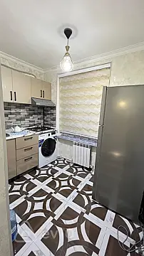 Kirayə verilir 3 otaqlı köhnə tikili 80 m²