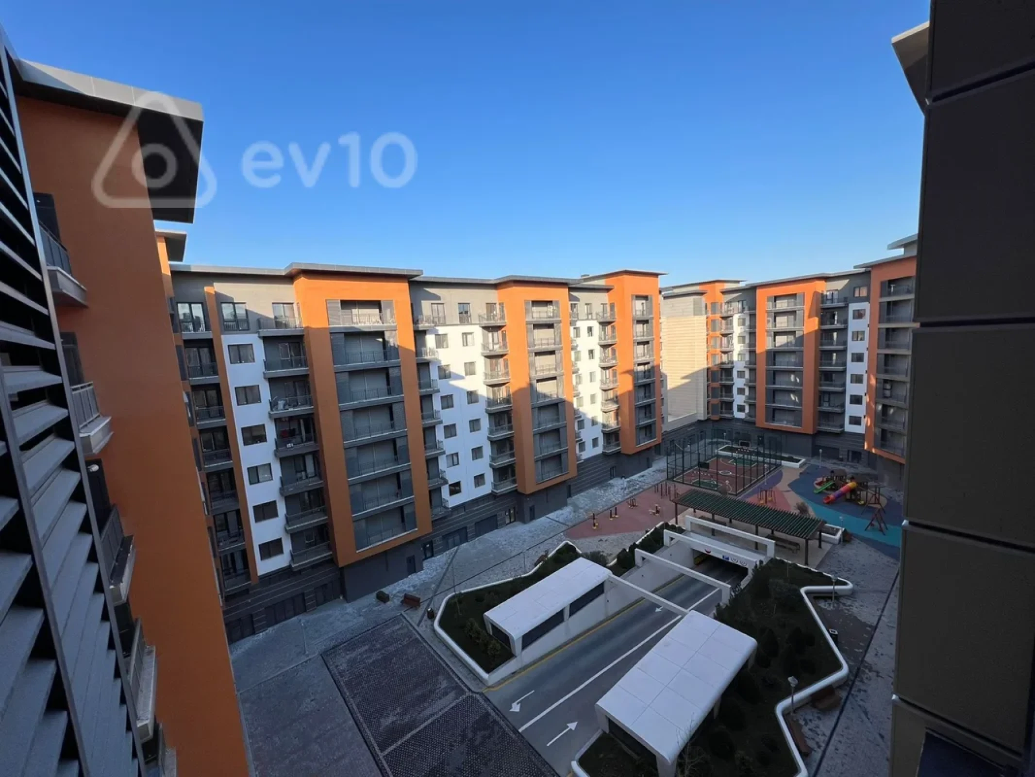 Kirayə verilir 3 otaqlı yeni tikili 100 m²