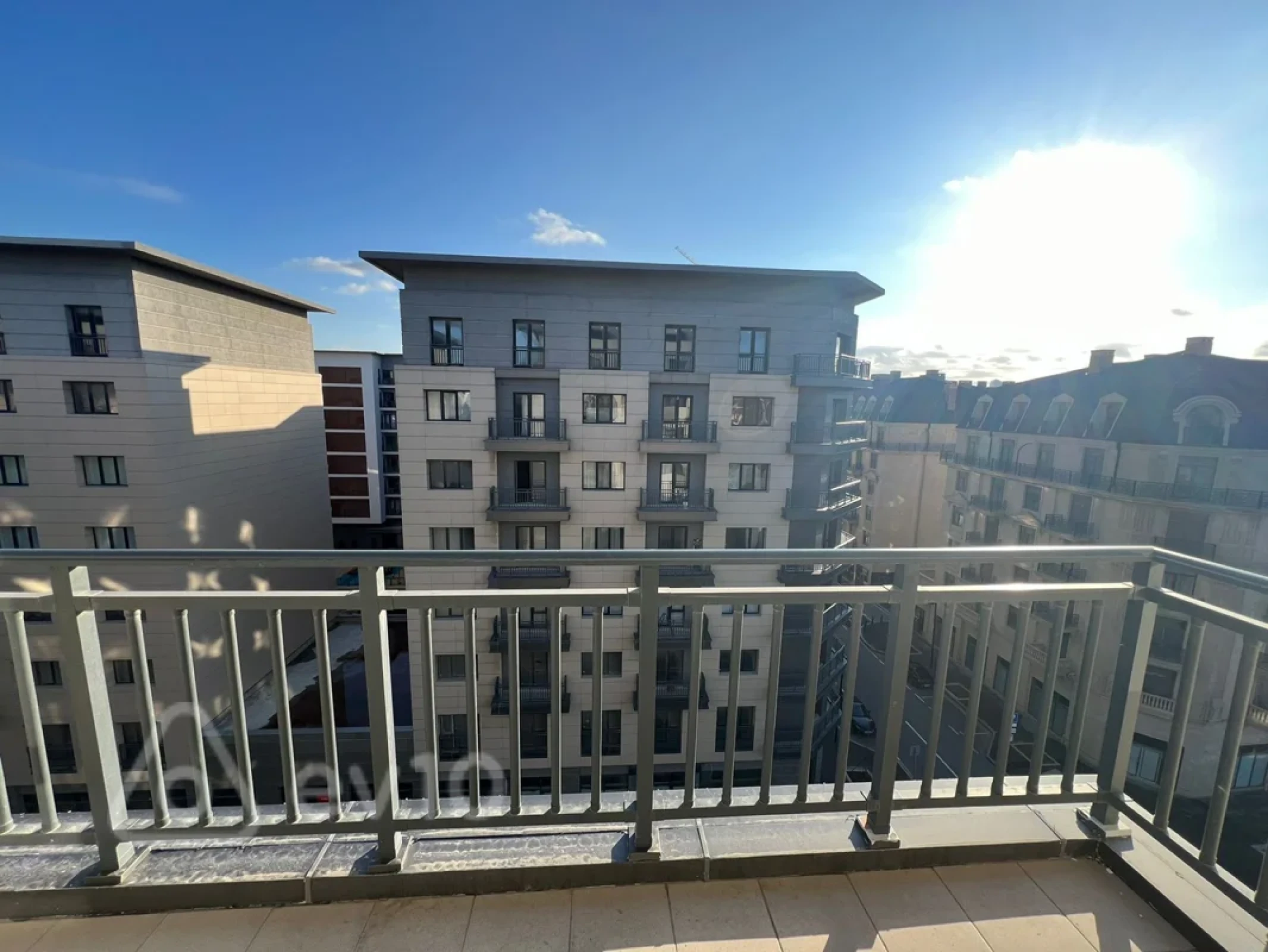 Kirayə verilir 3 otaqlı yeni tikili 100 m²