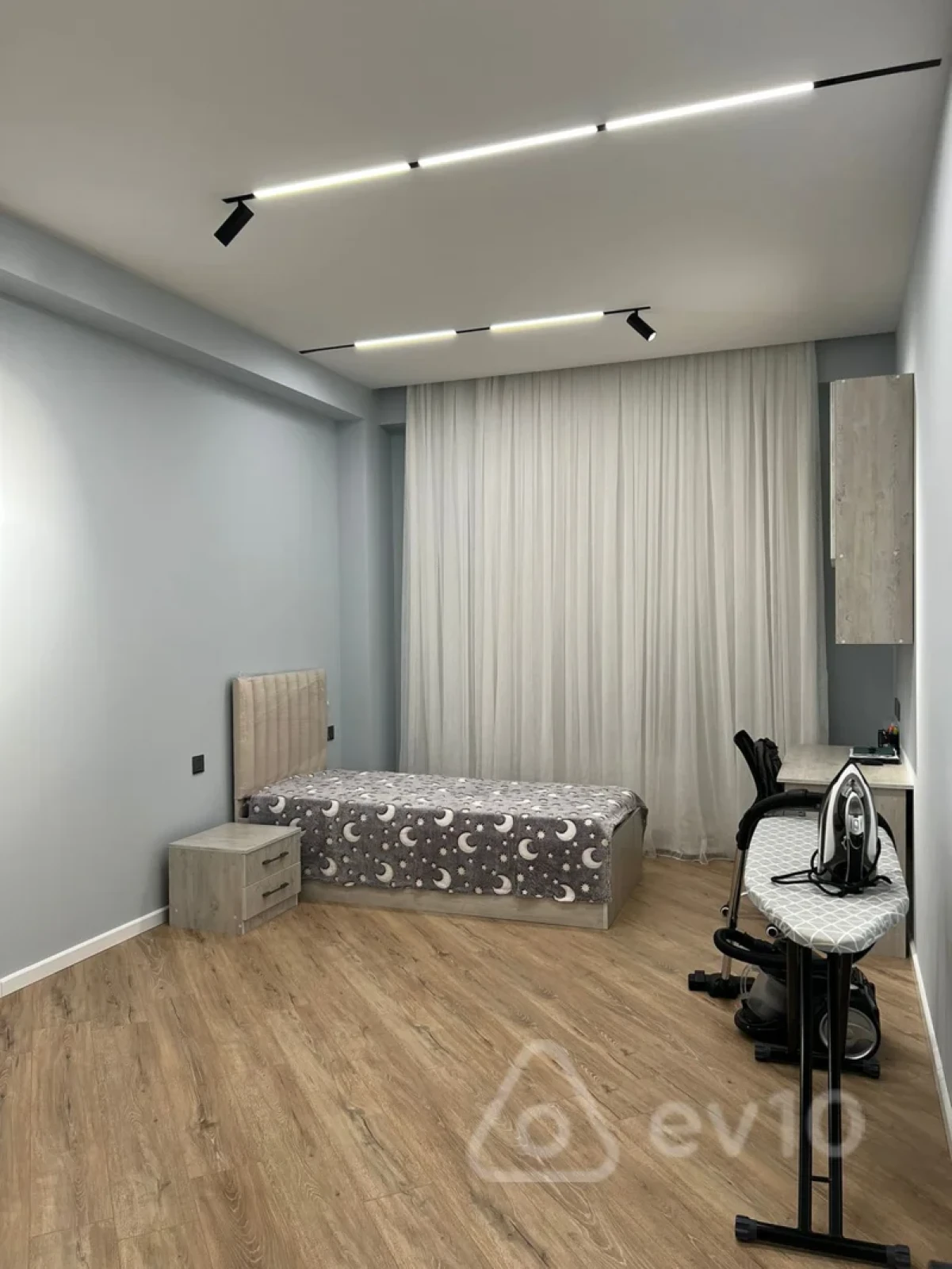 Kirayə verilir 3 otaqlı yeni tikili 100 m²