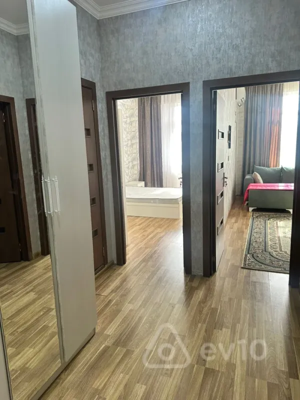 Kirayə verilir 2 otaqlı yeni tikili 60 m²