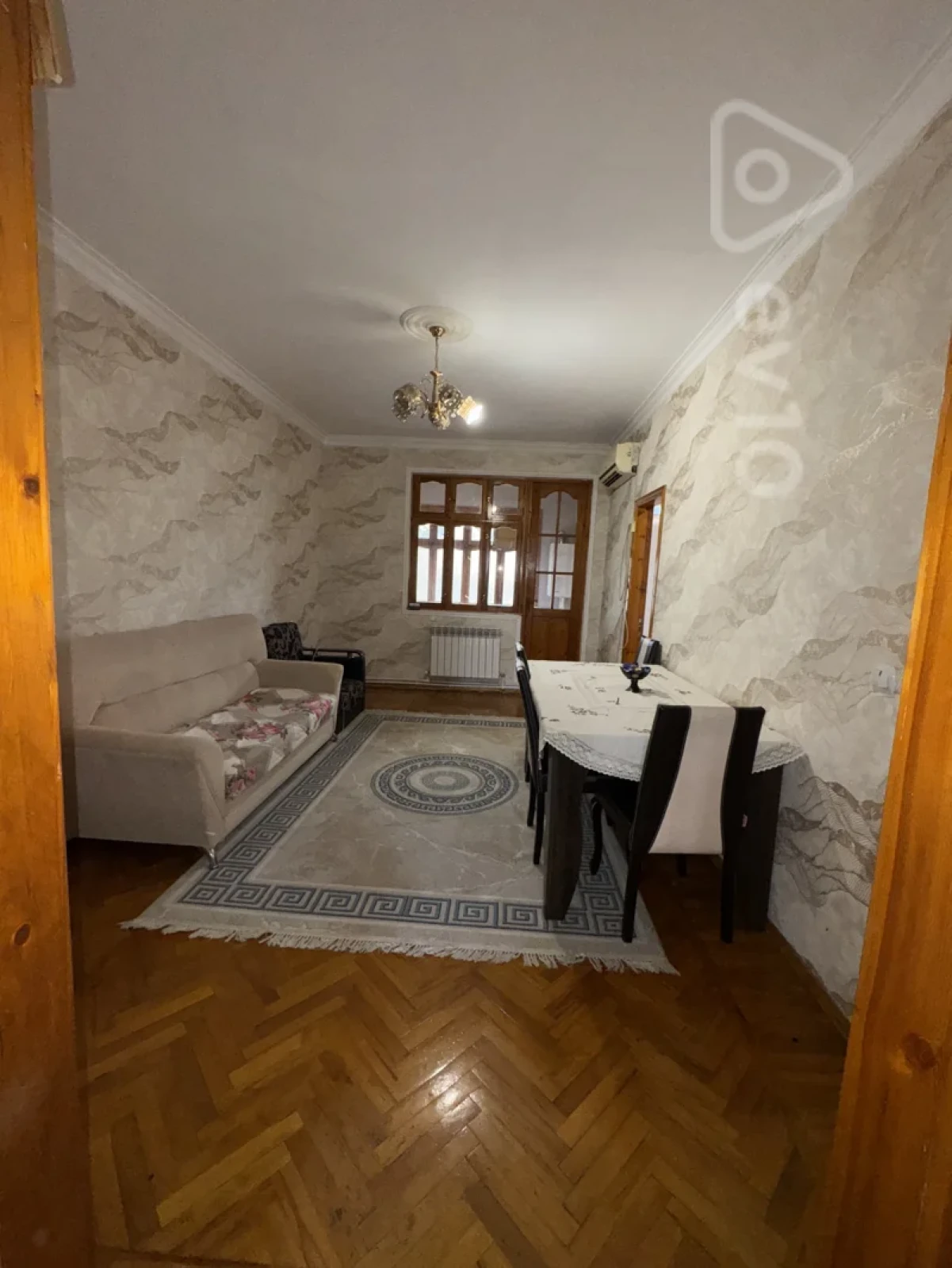 Kirayə verilir 2 otaqlı köhnə tikili 60 m²